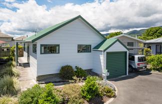 14 Fernlea Rise, Richmond