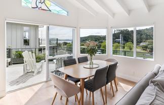 11 Long Beach Road, Russell