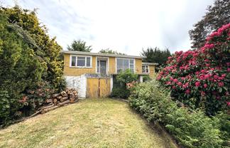 4 Merrie Creek Road, CLINTON