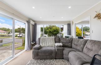 44 Kokiri Crescent, Waitangirua