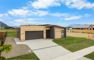  17 Packer Road, Wanaka