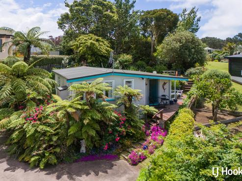 305 Tanners Point Road, Tanners Point