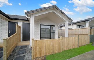 6 Rorotu Avenue, Karaka