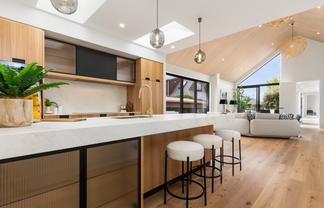 59 Main Road, Redcliffs