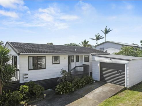 2/122 Finlayson Avenue, Clendon Park
