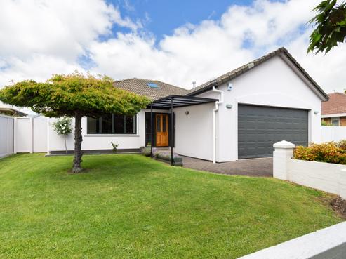 18 Devon Street, Glenholme