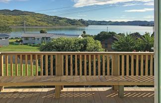 14 Wainamu Road, Raglan
