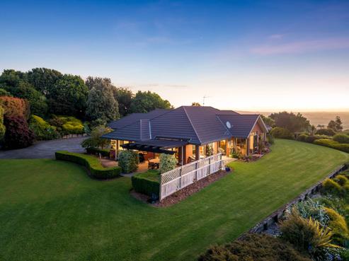 350 Macwhinney Drive, Drury
