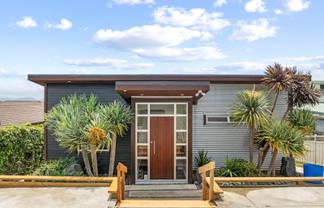 1314 Whangaparaoa Road, Army Bay