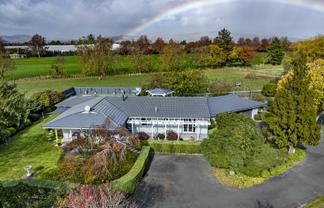 125 Longlands Road West, Longlands