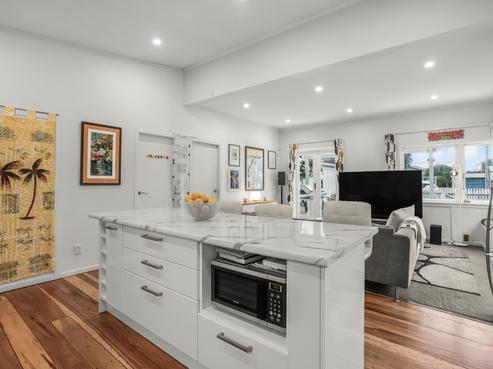 21 Tuatoru Street, Eastbourne