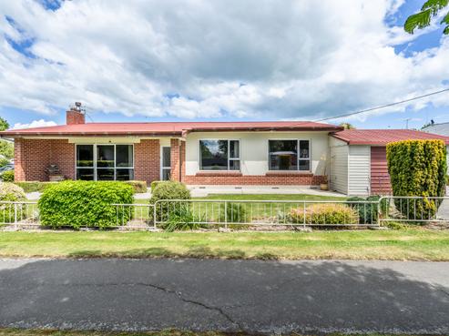 364 Great North Road, Winton