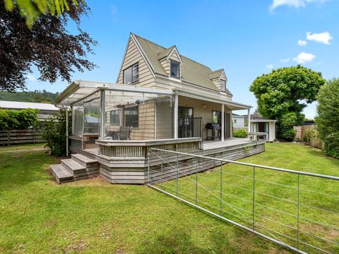 19 Irwin Place, Kinloch