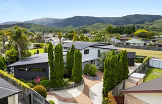 7 Antoine Grove, Richmond