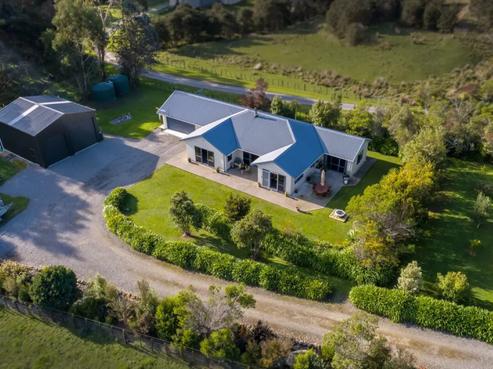 5523 Masterton Castlepoint Road, Tinui