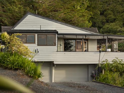 6 Arthur Road, Thornton Bay