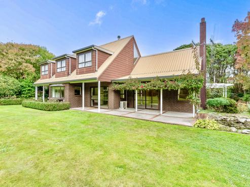 962 State Highway 1, Manakau