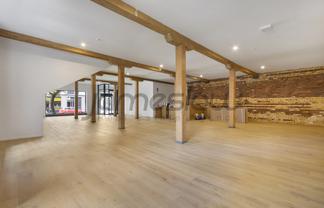 Flagship Retail Elegance 348m², Downtown CBD