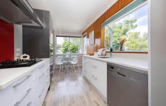 12 John F Kennedy Place, Glen Eden