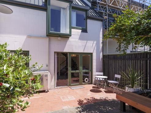 9/24 Shrewsbury Street, Merivale
