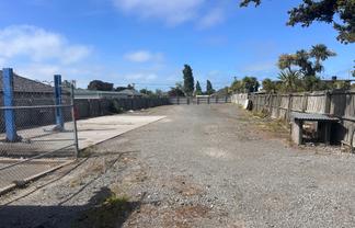 Large Secure Yard only $20/m2