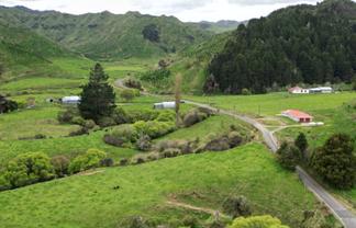 2560 Rawhitiroa Road, Eltham