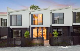 16 Handley Avenue, Narrow Neck