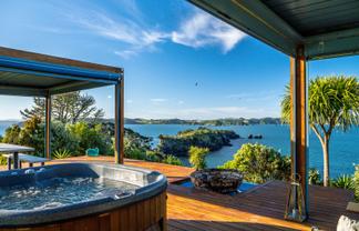 Share 2 Moturoa Island, Russell