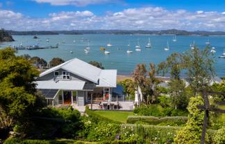 27 Wellington Street, Russell