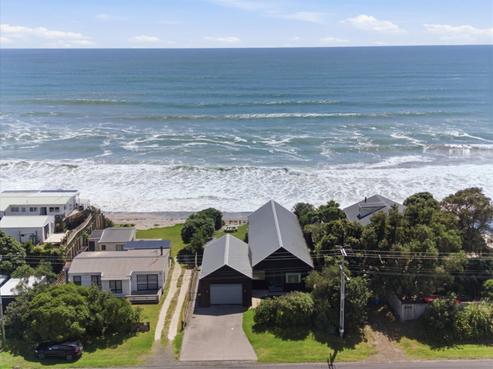 211 Pukehina Parade, Pukehina
