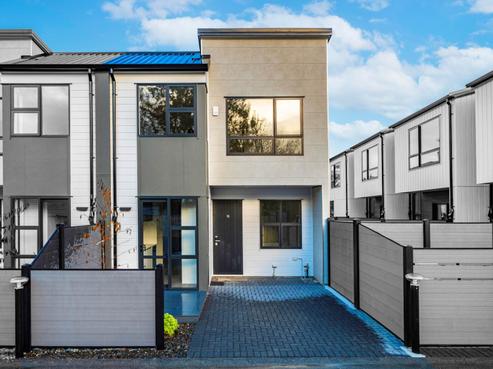 15/85 Cascades Road, Pakuranga Heights