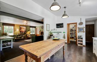 2195 Old West Coast Road, Kirwee