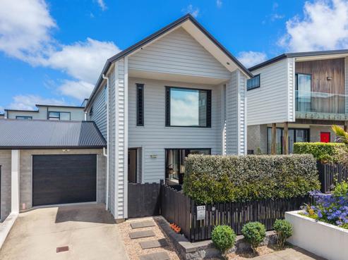 33A Westgate Drive, Massey
