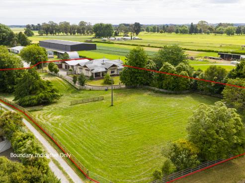 1435 Waughs Road, Feilding