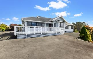 76 AKA AKA ROAD, Puni