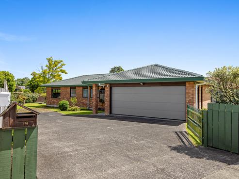 19 Sturges Road, Henderson