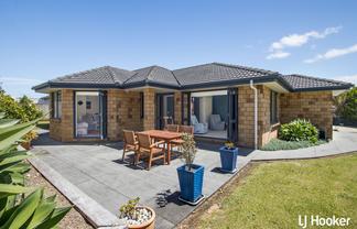 16 Reo Crescent, Waihi Beach