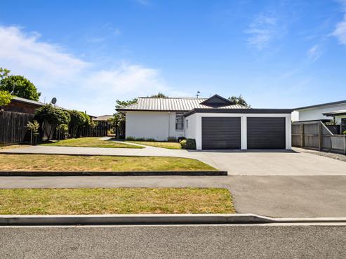 8 Woodham Drive, Allenton