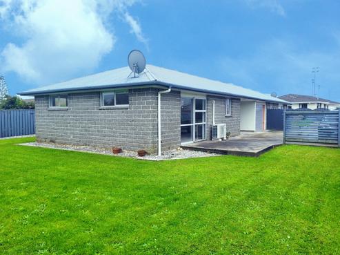 68B Henley Street, Westport