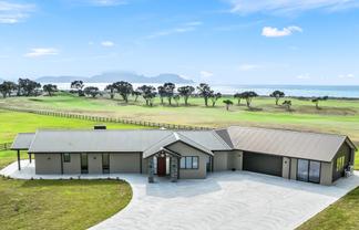 3295 State Highway 1, Waipu