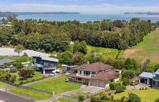 23 Athenree Heights, Athenree