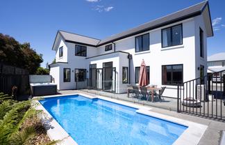 9 Oaktree Lane, Bishopdale