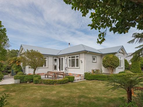 22 Queen Street, Westport