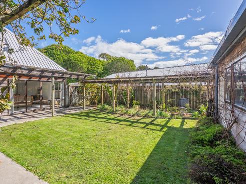 35 Oriwa Crescent, Otaki