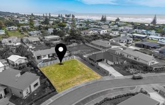 43 Seagrass Place, Otaki Beach