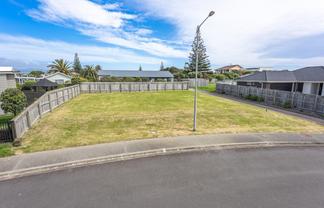 43 Seagrass Place, Otaki Beach