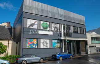 JACUZZI IN YOUR OFFICE