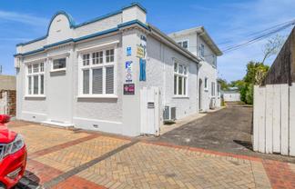 175 + 175A High Street, Eltham