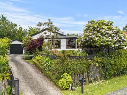6 Honnor Place, Hurdon