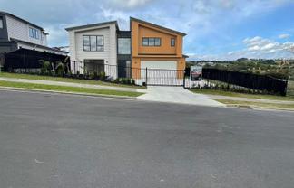  4 Hutukawa Drive, Beachlands